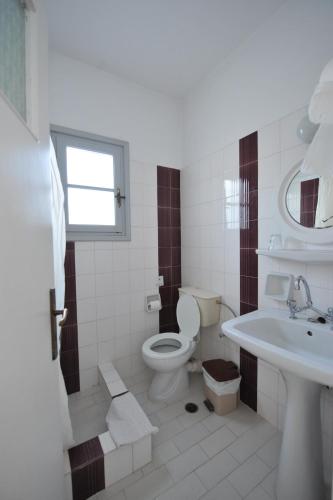 One-Bedroom Apartment with Garden View image 10
