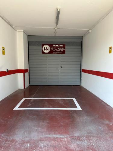 โรงแรมนาดาล (Hotel Nadal) in เลดา