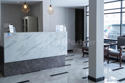 Lobby, New Gentala Hotel Medan RedPartner in Medan Area