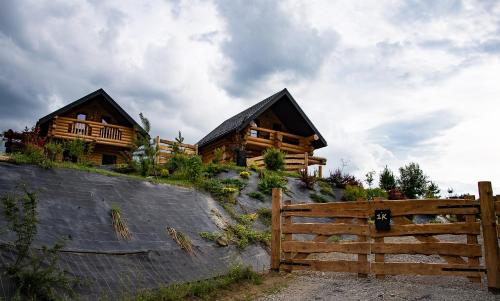 Na Wzgórzu Domki z Bali -Jacuzzi, Bania, Spa