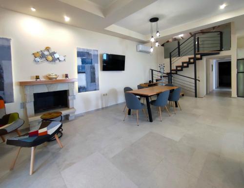 บริการและสิ่งอำนวยความสะดวก, Olive Stonehouses - Alkistis in อาโน เวอร์กา