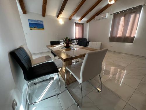 Apartman Lorena in Insula Krk