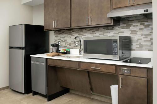 Homewood Suites By Hilton Denver Airport Tower Road - image 7