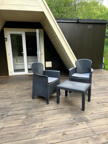 1Lochness glam lodges in North Kessock