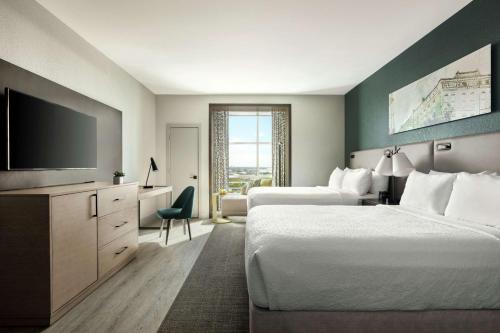 Double Room with City View room in Hotel Alba Tampa Tapestry Collection By Hilton