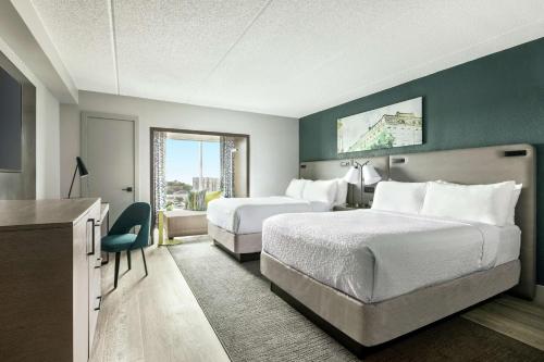 Double Room with Two Double Beds image 3
