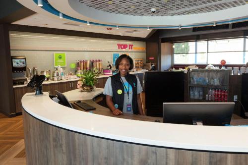 Tru By Hilton Georgetown - image 10