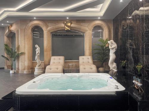 Palm Royale Resort - Soma Bay