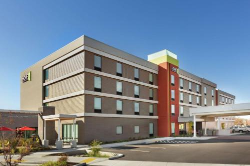 Home2 Suites by Hilton Portland Airport, OR