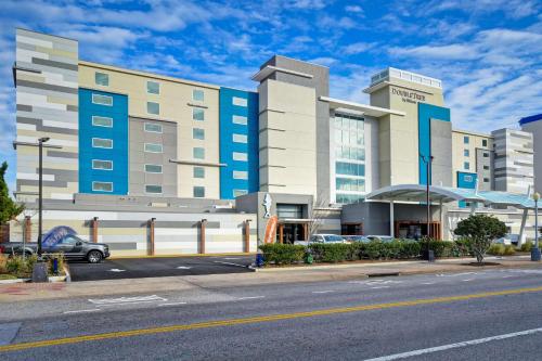 DoubleTree by Hilton Oceanfront Virginia Beach in Virginia Beach, USA