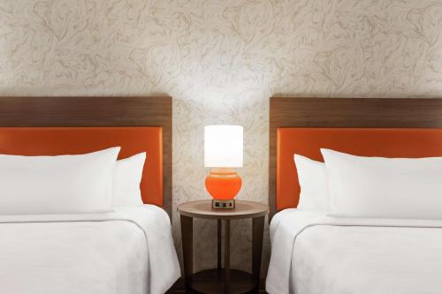 Home2 Suites By Hilton Rochester Greece - image 2