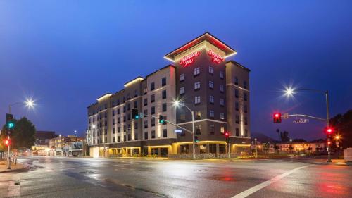 Hampton Inn Riverside Downtown in Riverside, USA