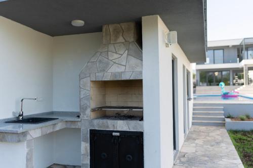 Villa image 8