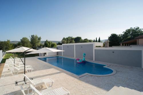 Villa image 4