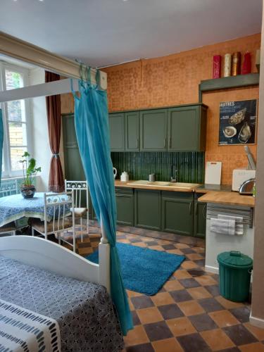 Bohemian Studio bedroom - Location saisonnière - Pontrieux