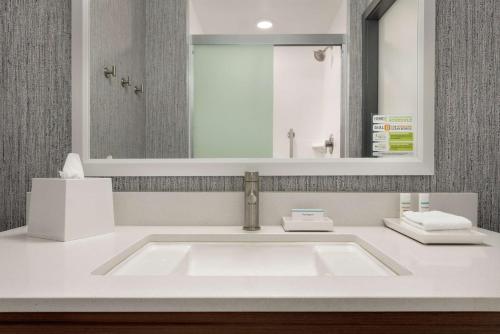 Home2 Suites By Hilton Dayton/Beavercreek Oh - image 6