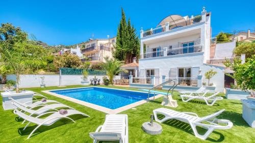 Villa with Sea View