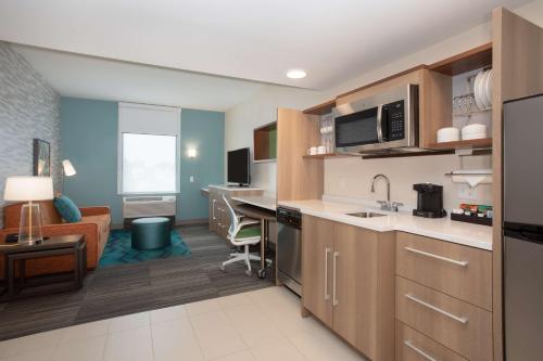 kuhinja, Home2 Suites by Hilton Omaha UN Medical Ctr Area in Midtown