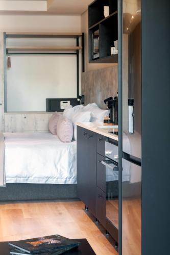 Home Suite Hotels Station House - image 2