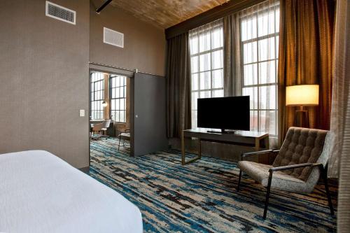 474920237 Embassy Suites By Hilton Rockford Riverfront