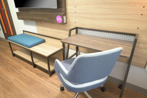 Tru By Hilton Kennesaw Ga - image 7