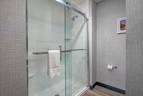 Hampton Inn & Suites Farmers Branch Dallas Tx - image 10