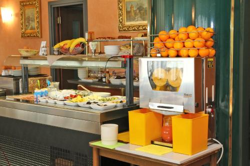 Hotel Le Ville - image 11