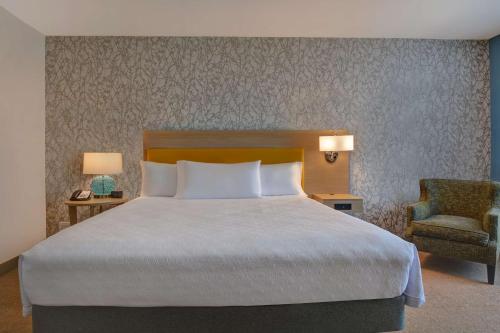 One-Bedroom King Suite - Non-Smoking image 4