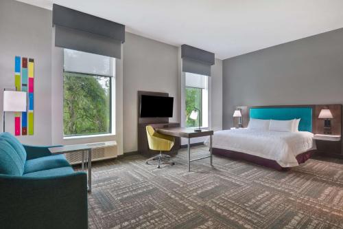 King Studio Suite - Non-Smoking image 5