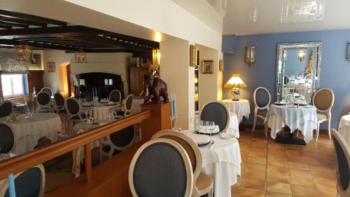 LOGIS - Hotel & Restaurant Le Gonfalon in Germigny-l'Évêque