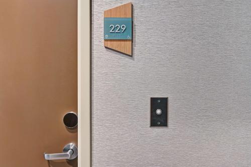 Home 2 Suites by Hilton Atascadero Room Type - King Studio - Mobility and Hearing Access/Non-Smoking
