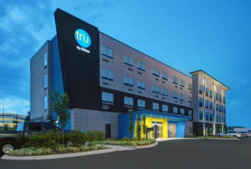 Tru By Hilton Knoxville West Turkey Creek in Knoxville, USA