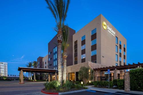 SunCoast Hotel Anaheim, Tapestry Collection by Hilton in Anaheim, USA