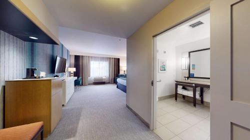 SunCoast Hotel Anaheim Tapestry Collection by Hilton - image 13