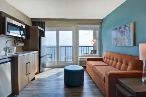 Home2 Suites Ormond Beach Oceanfront FL - image 8