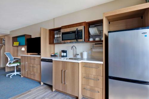 Home2 Suites Ormond Beach Oceanfront FL - image 12