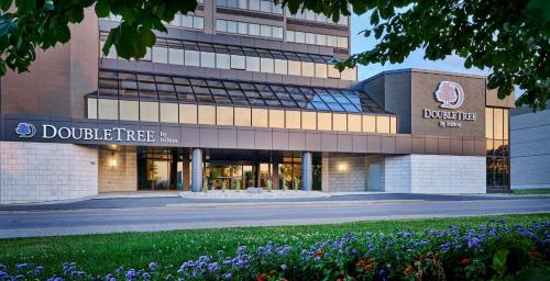 . DoubleTree by Hilton Windsor, ON