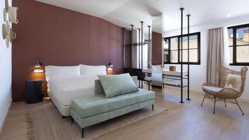 Foto 1: Atocha Hotel Madrid, Tapestry Collection by Hilton