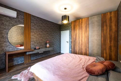 Metalex Garden 2bdrm Luxury Apartment