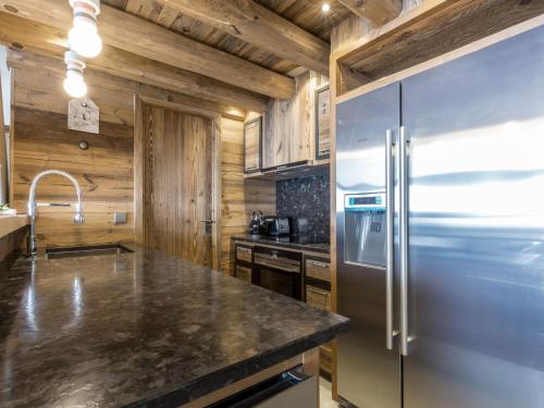 Appartement Val-d'Isère, 5 pièces, 8 personnes - FR-1-694-89 (Appartement de luxe au dernier etage, materiaux nobles, residence aux pieds des pistes, Val-d'Isere ) in Val-d'Isere