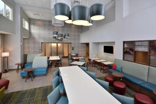 Hampton Inn & Suites Charlotte North I 485 in Charlotte, USA