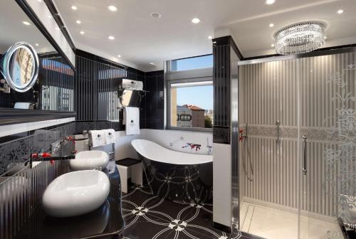 DoubleTree By Hilton A Coruña - image 6