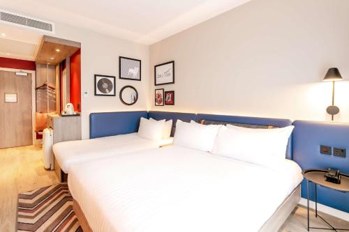 Hampton By Hilton Blackburn - image 3