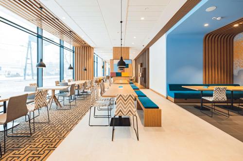 Hampton By Hilton Warsaw Reduta - image 6