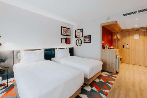 Hampton By Hilton Warsaw Reduta photo 2