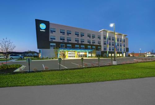 . Tru By Hilton Stoughton