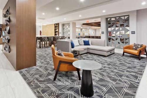 474945757 Doubletree By Hilton Dothan, Al