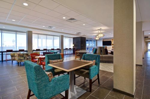 大堂, 敖德薩希爾頓惠庭套房酒店 (Home2 Suites by Hilton Odessa) in 敖德薩