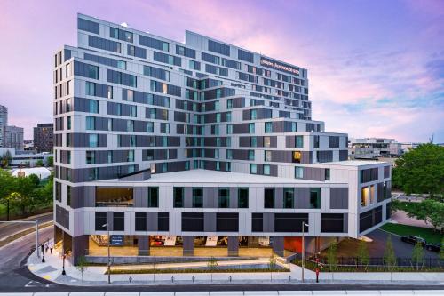 Homewood Suites by Hilton Boston Seaport District in Boston, USA
