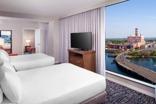 Homewood Suites by Hilton Boston Seaport - image 14